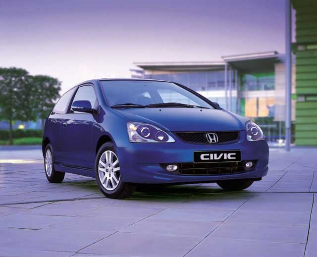 6673_64428_1000x700.jpg | Vezess | Vezess Erősek és takarékosak az 1,4 és 1,6 literes benzines motorok, ami az 1,7 literes turbódízelre is tökéletesen igaz