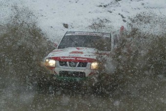 Két magyar vérzett el Dakarban