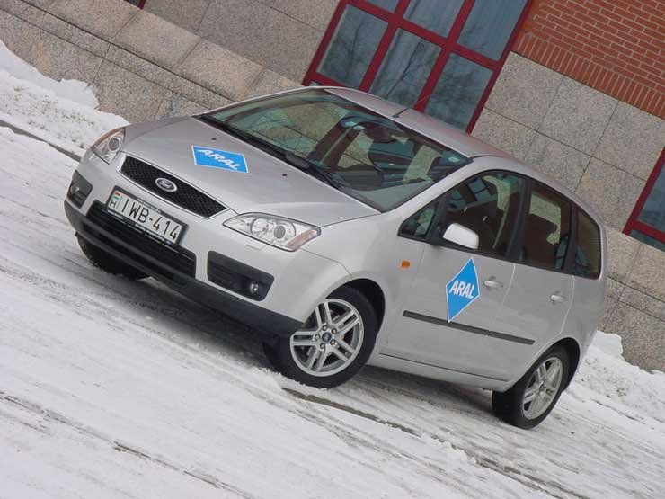 Teszt: Ford Focus C-Max 1.8 Trend – Edzésben maradt 27