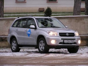 Teszt: Toyota RAV4 2.0 VVT-i Sol - Terepruhás bevásárlókocsi