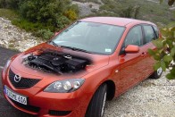 Vezettük: Mazda3 új motorokkal