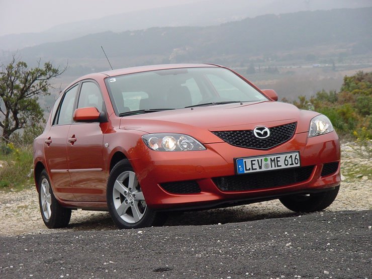 Minden Mazda3-as tartalmazza a zoom-zoom érzést. Ez alól a gyengébbik benzines, és az 1,6-os dízel sem kivétel