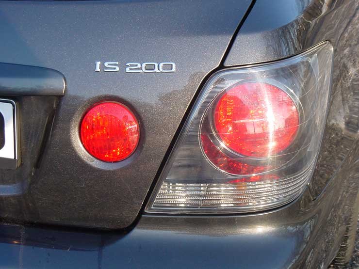 Teszt: Lexus IS 200 Sport Cross – Megbabonáz 16