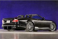 Jaguar XK-RS – Utcai versenyautó 13 A gyári 4,2-es blokkból fejlesztették ki a versenymotort, majd ennek hengerűrtartalmát növelték 5 literesre