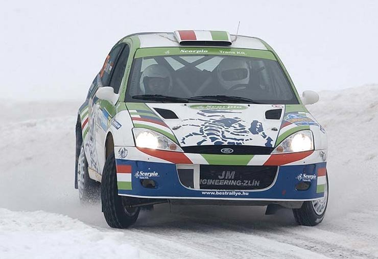 Benikék a 28. helyen zárták a szombatot, kisebb műszaki hibákkal