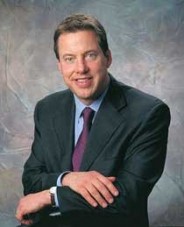 Továbbra sem kap fizetést a Ford első embere