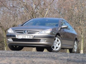 Teszt: Peugeot 607 2.2 HDi Standard - Peugeot luxus-csomagban