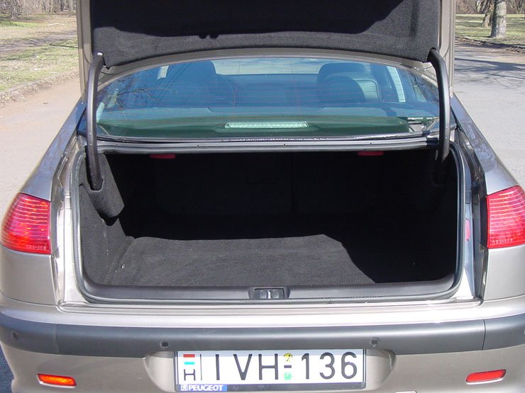 Teszt: Peugeot 607 2.2 HDi Standard – Peugeot luxus-csomagban 13