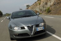 Rövidpróba: Alfa GT – Mindent megér 18