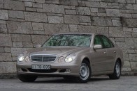 Teszt: Mercedes-Benz E 400 CDI – Drága gyógyír 26