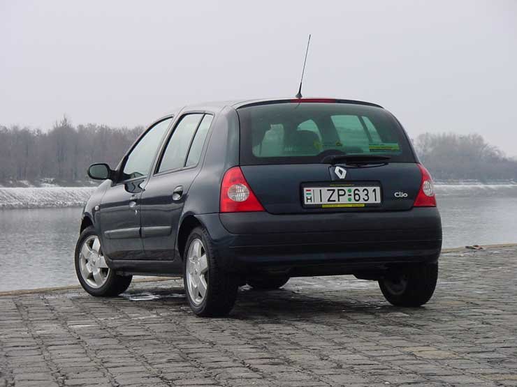 Teszt: Renault Clio 1.5 dCi Privilege – Nagy értékek szűk helyen 18