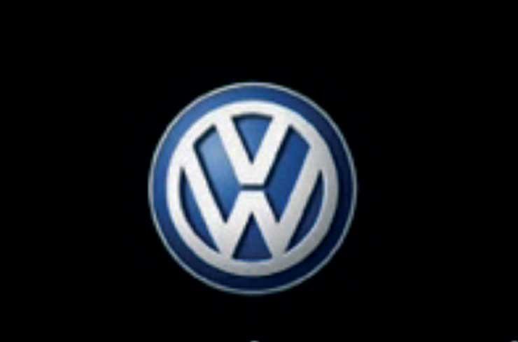 Világszerte 335 000 főt alkalmaz a VW, most 5000 főt elbocsát. A helyzet nem gyászos, tavaly a 62,6 százalékos csökkenés ellenére 1,8 milliárd eurós profitot termelt a konszern