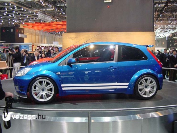 Sportos és még sportosabb Ford Fiesta 6 | Vezess Még nem döntöttek az RS Concept gyártásáról, ezért nem végleges a 180 lóerős teljesítmény sem