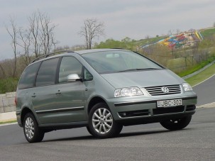 Teszt Volkswagen Sharan 1 9 Tdi Csak Magabiztosan Vezess