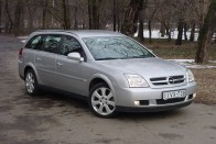 Teszt: Opel Vectra Caravan 3.0 CDTI Elegance – Hotel Vectra 48