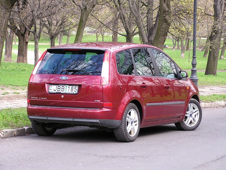 Teszt: Ford Focus C-Max 1.6 TDCi Trend – Az új trendi 11