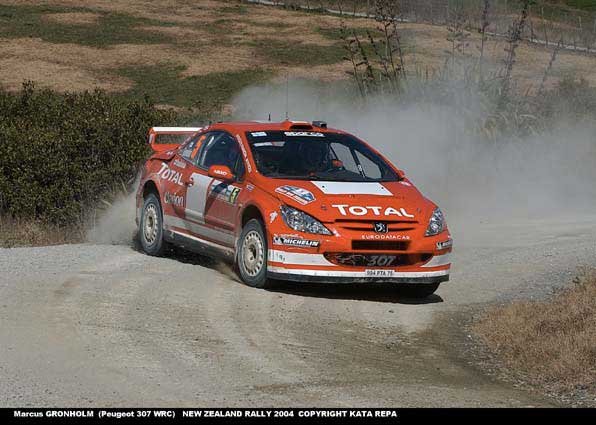 A tegnapi kalandos nap után Marcus Grönholm ma ismét felzárkózott és már az első helyért küzd