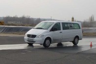 Mercedes Vito vezetéstechnika 21