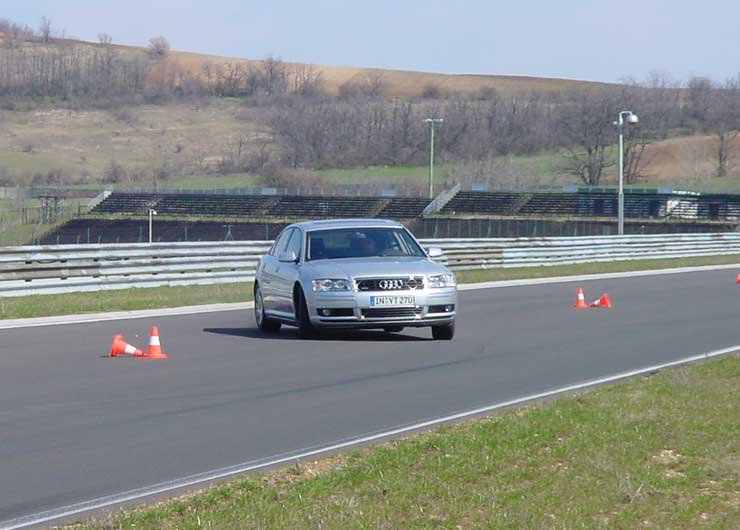 Vezettük: Audi A8 Driving Experience 12