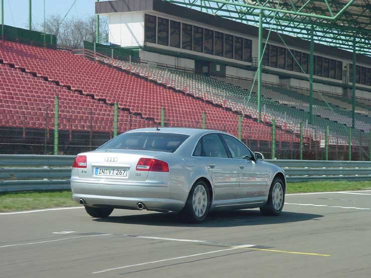 Vezettük: Audi A8 Driving Experience 19