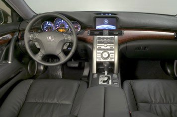 7372_70222_1000x700.jpg | Vezess | Vezess Jobban illik a kategóriához az anyagválaszték, mivel presztízsben feljebb akar lépni a Honda