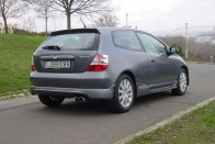 Teszt: Honda Civic 1.4i Sport – Vadítás lóerők nélkül 45