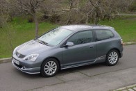 Teszt: Honda Civic 1.4i Sport – Vadítás lóerők nélkül 46