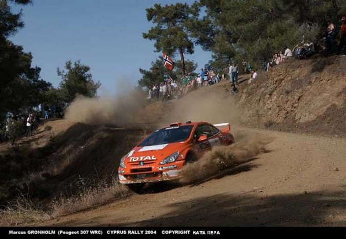 Elvették a 307 WRC első győzelmét