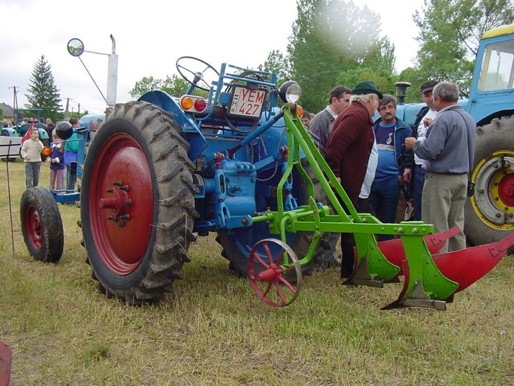 Bokori Traktormajális 71