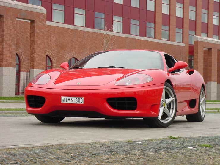 Hifi rovatunkban egy Ferrari F360 Modena az alany