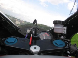 Alapvető motoros gyakorlatok az Apriliával - 1. rész