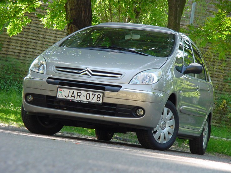 Teszt: Citroën Xsara Picasso 1.6 HDi Exclusive – Észszerű döntés 11