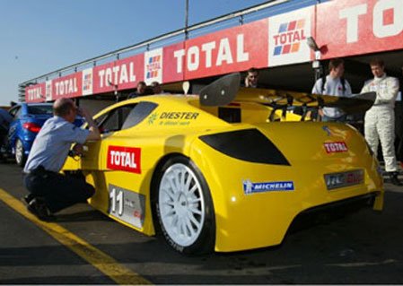 178 lóerőt és 380 Nm-t ad le a 2,2 literes turbdízel