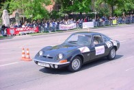 Veterán Opel GT