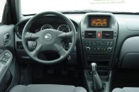 Teszt: Nissan Almera 1.5 dCi  – Szép tegnap 64