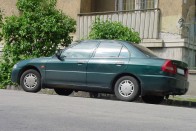 Használt  autó: Mitsubishi Lancer 1996-2003 33