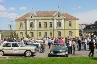 Hétvégén Pécsre mennek az oldtimer Mercedesek 19