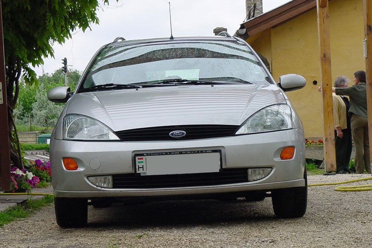 Nagyon új volt a Focus design-ja 1998 végén. A formatervet Claude Lobo jegyzi