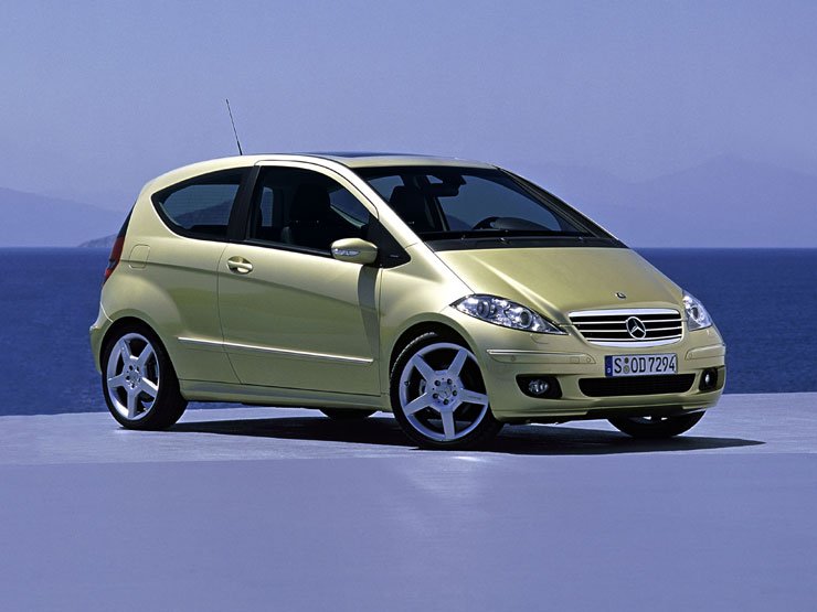 A hosszított A-osztálynál is hosszabb az új bébi-Benz
