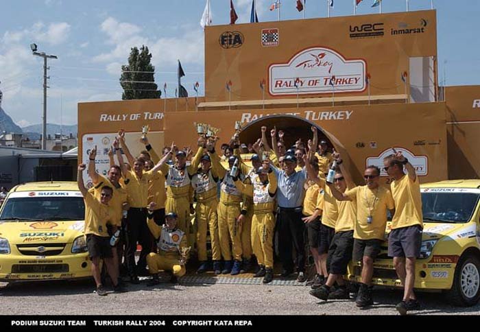 A Juniorok mezőnyében csak Suzukis pilótál álltak a dobogón