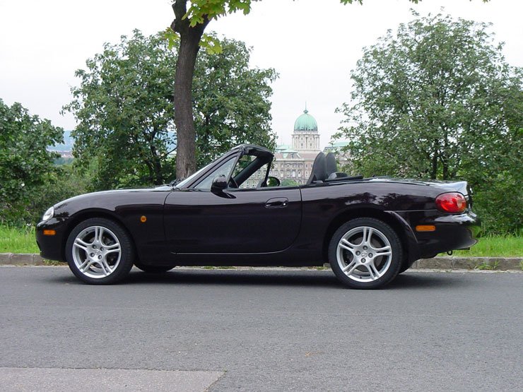 Teszt: Mazda MX-5 Sport – Nyitott élvezet 15