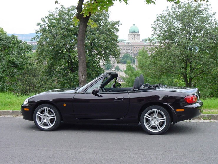 Teszt: Mazda MX-5 Sport – Nyitott élvezet 24