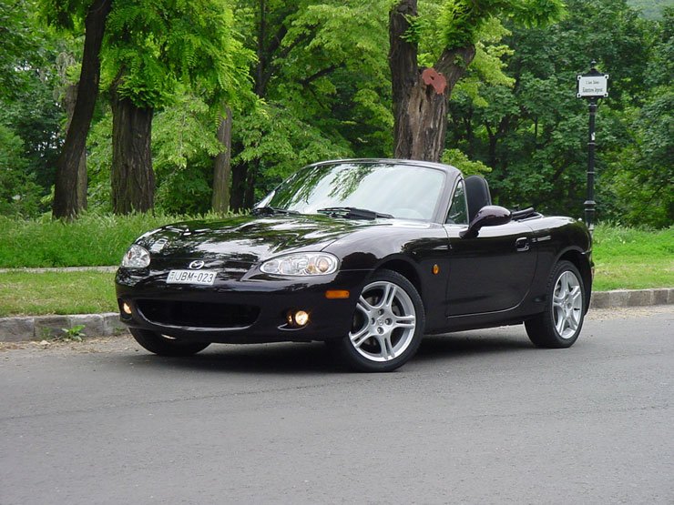 Teszt: Mazda MX-5 Sport – Nyitott élvezet 29