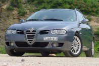 Teszt: Alfa Romeo 156 Sportwagon 2.4 JTD 20 V - Dízel versenykombi