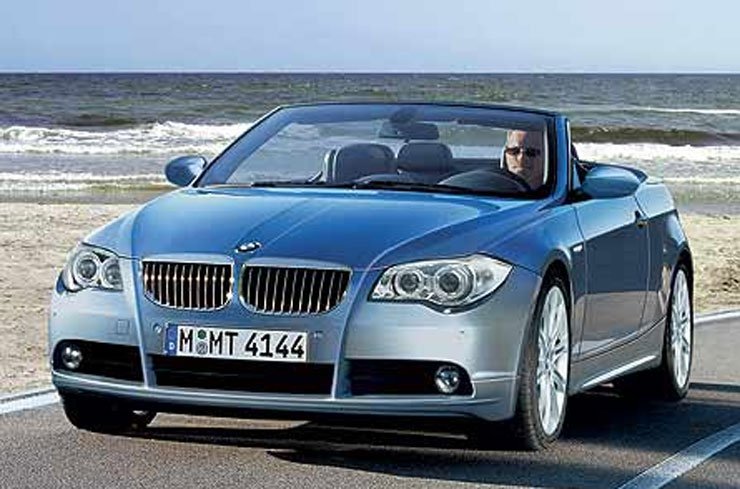 7126_68177_1000x700.jpg | Vezess | Vezess A négyes sorozat tagjaként 2007-ben készül Cabrio változat a hármasból