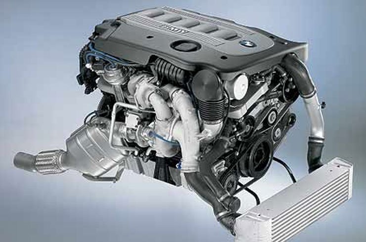 7126_68179_1000x700.jpg | Vezess | Vezess A 335d 272 lóerőt és 560 newtonmétert tud