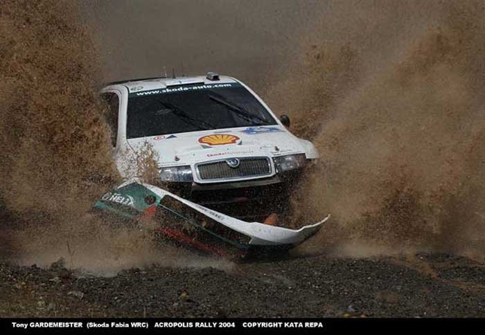 Toni Gardemeister a mai napon tesztelésként folytatta az Akropolisz Ralit a versenyből kiesett Fabia WRC-vel