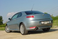 Teszt: Alfa GT 2.0 JTS – Felemás 39