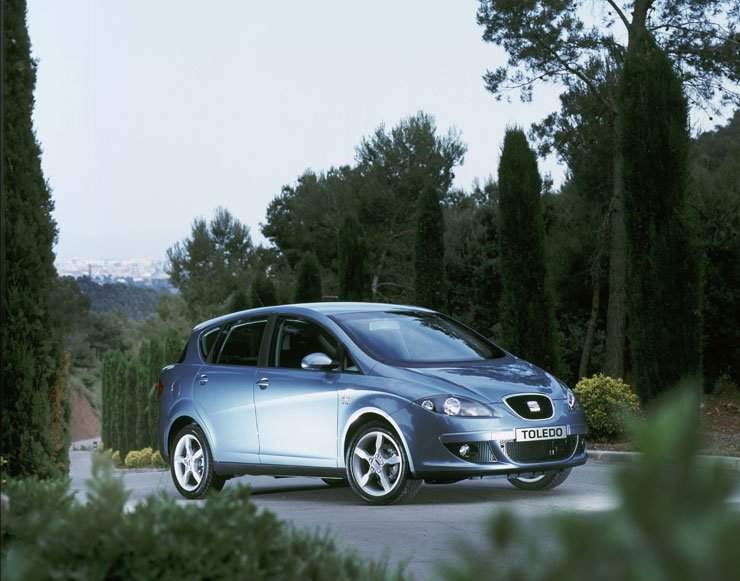 1,6 és kétliteres benzines, illetve 1.9 literes és kétezres TDI lesz a Toledóban, mint az Alteában is