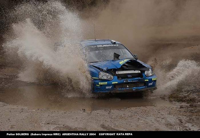 Petter Solbergnek az egyik vízátfolyással gyült meg a baja